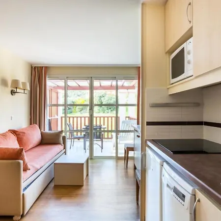 Résidence Le Village De Cap Esterel - Maeva - 4 Personnes - Sélection Mae-8259 Saint-Raphaël