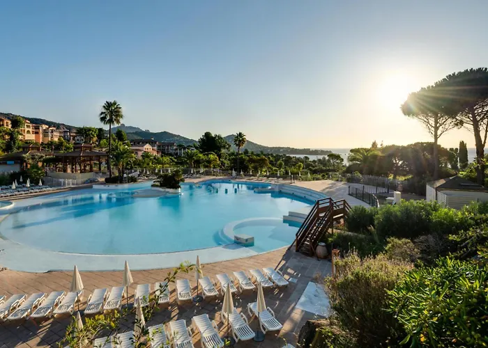 Апартаменты Le Village De Cap Esterel - Maeva - 4 Personnes - Selection Mae-8259 *